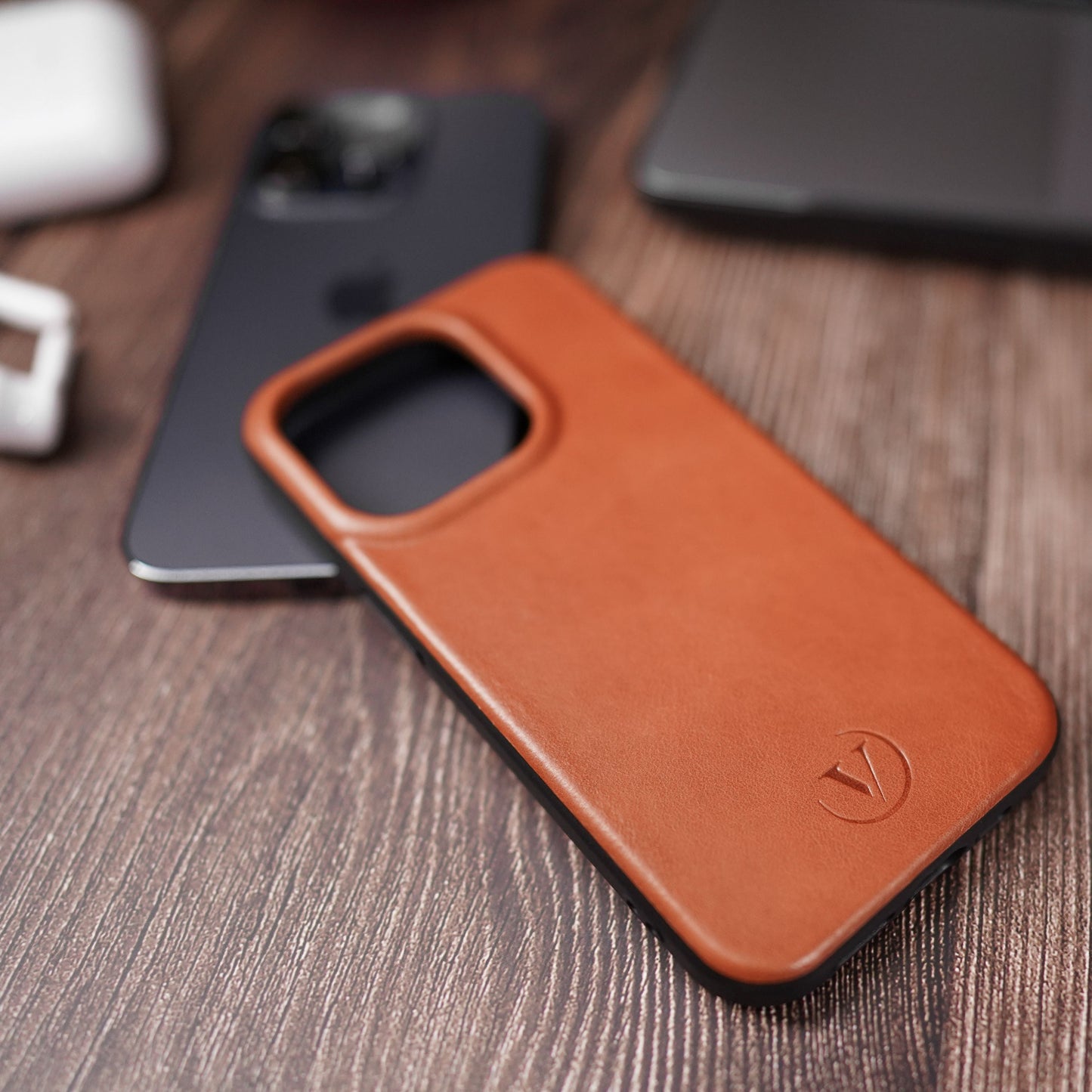 iPhone 15 Series Elite Leather Case