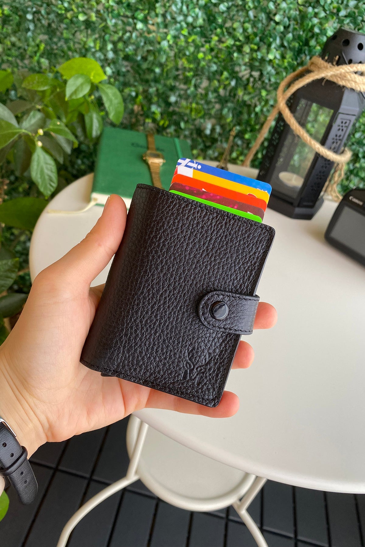 Orlando - Genuine Leather Pop-Up RFID Premium Cardholder