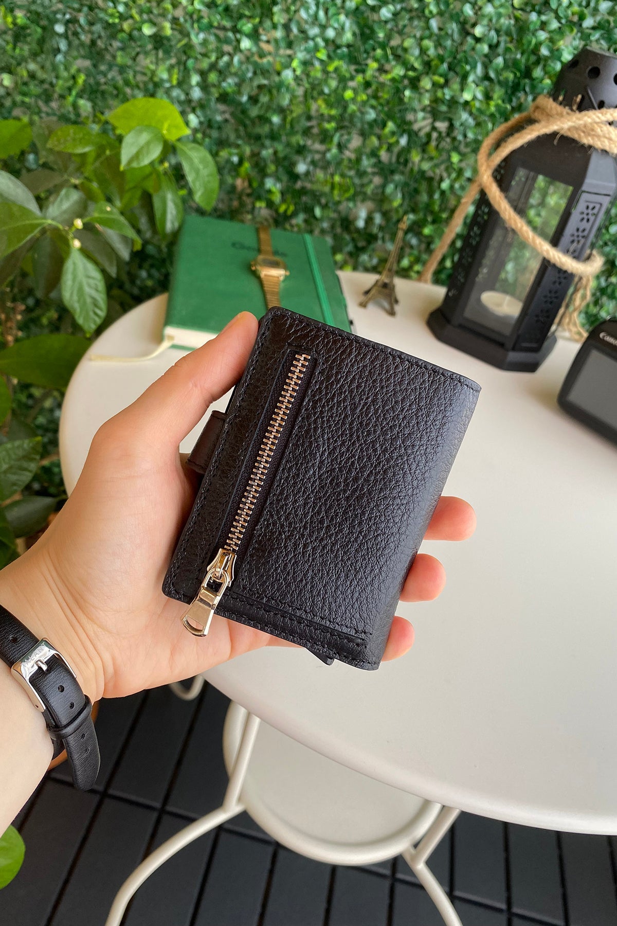 Orlando - Genuine Leather Pop-Up RFID Premium Cardholder