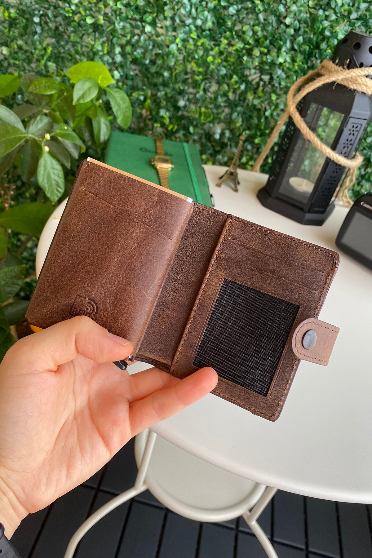 Orlando - Genuine Leather Pop-Up RFID Premium Cardholder